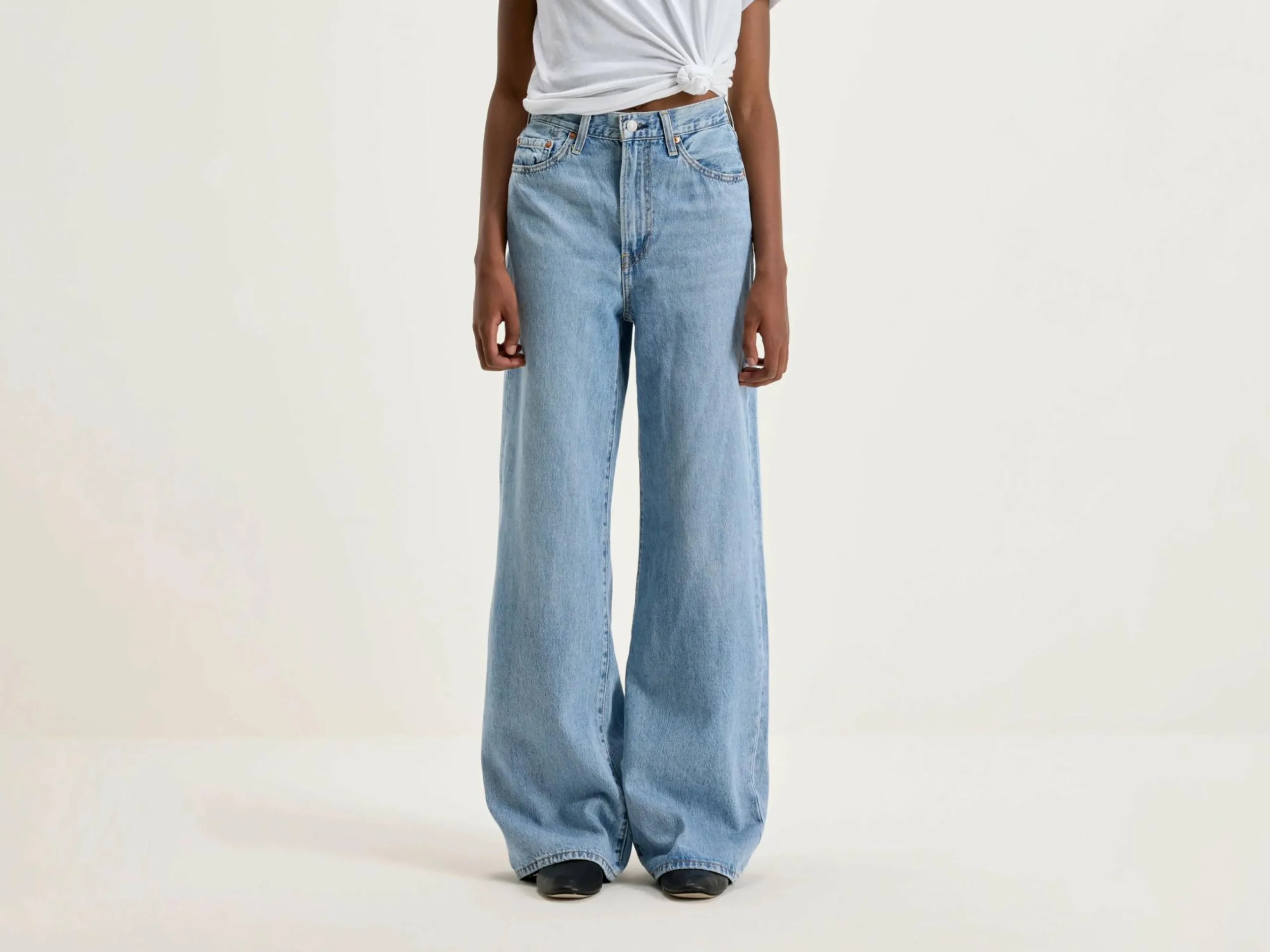 Levi's® Ribcage Wide Leg Jeans