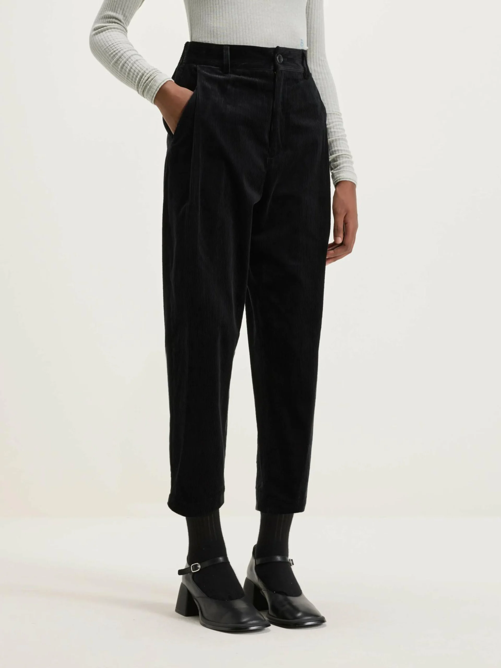 Nicholson & Nicholson Sand Boyfriend Corduroy Broek Sale