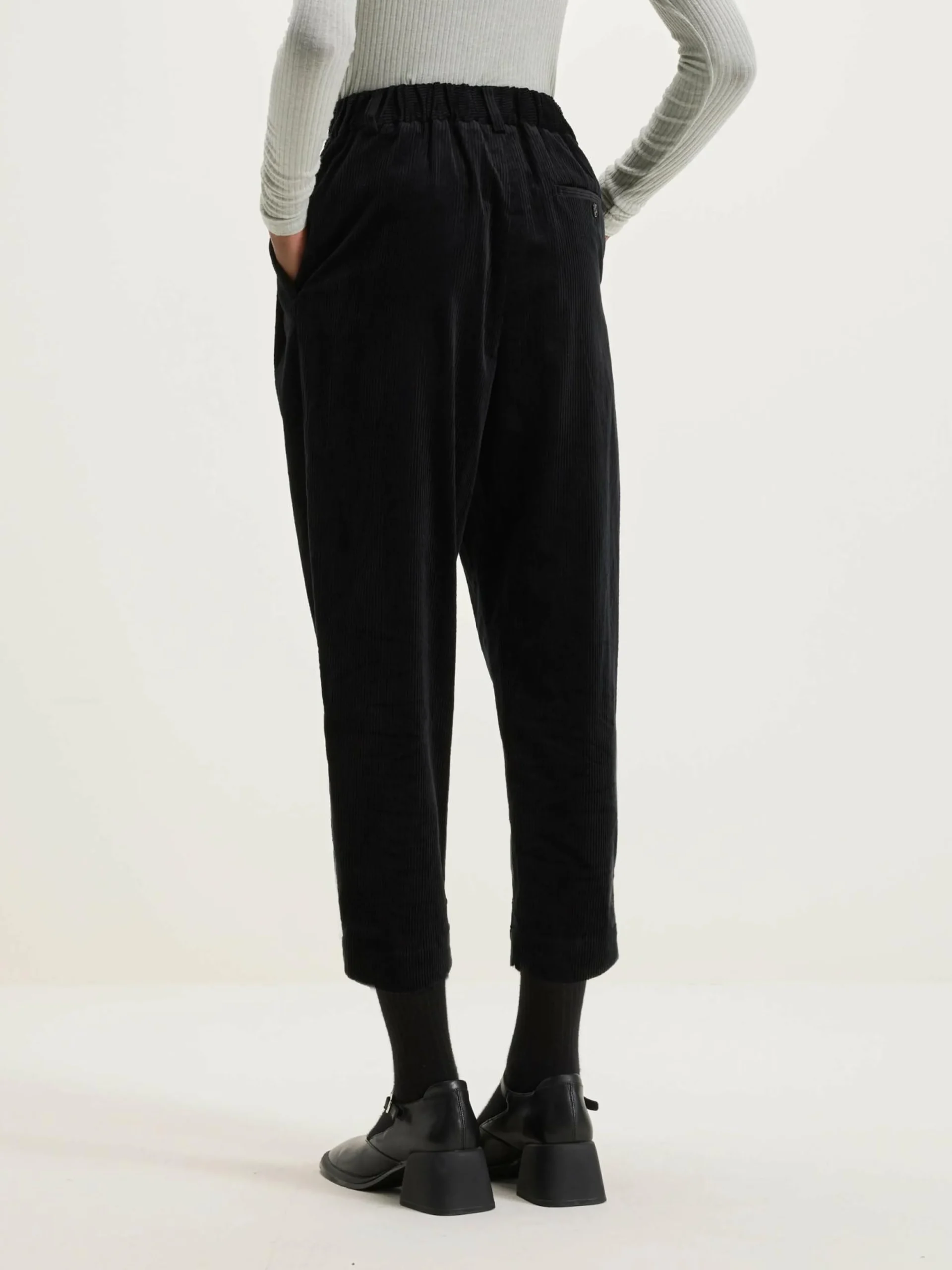 Nicholson & Nicholson Sand Boyfriend Corduroy Broek Sale