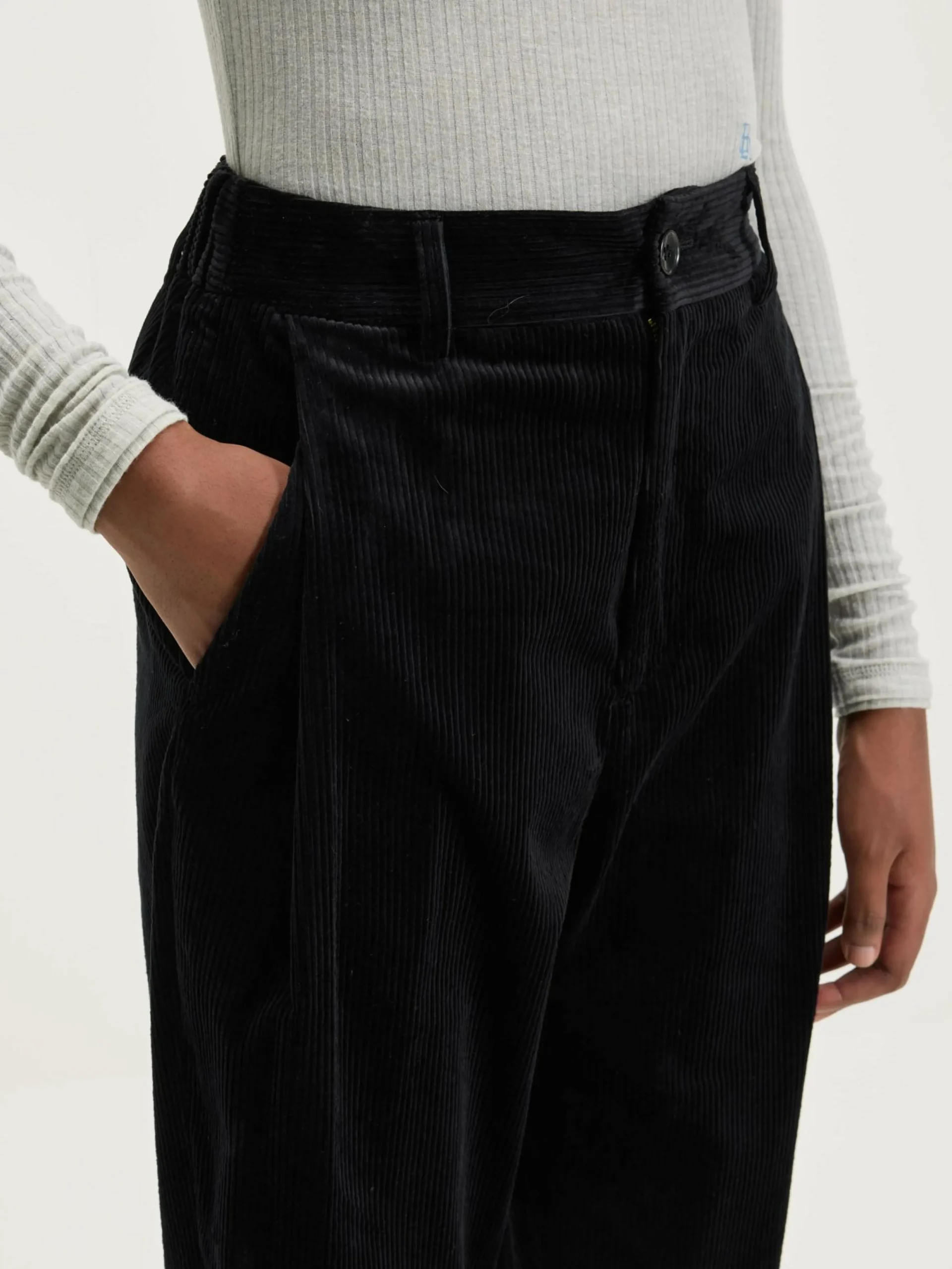 Nicholson & Nicholson Sand Boyfriend Corduroy Broek Sale