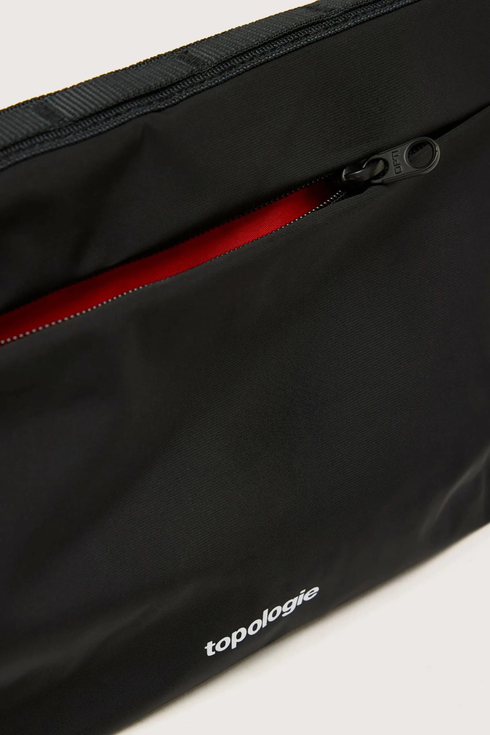 Topologie Small Flat Sacoche Sale